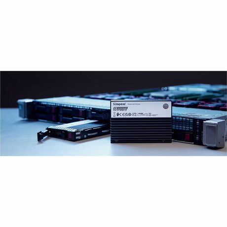 7.68TB DC3000ME U.2 PCIE 5.0