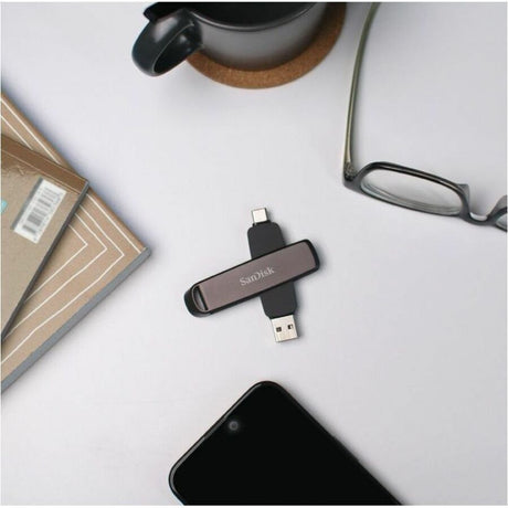 SanDisk Extreme PRO SDDDE1-1T00-G46 1TB (Usb 3.2 (gen 2) type c + Usb 3.2 (gen 2) type a) On-The-Go Flash Drive