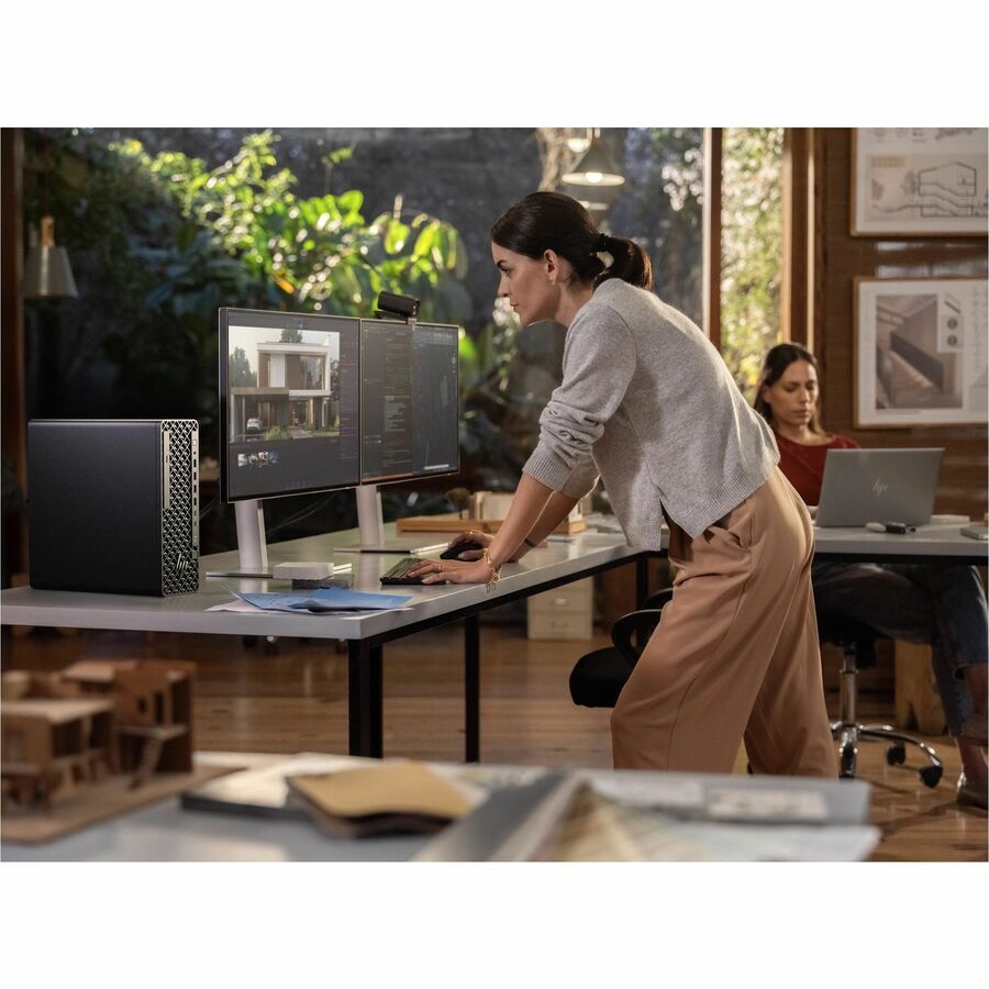 HP Z2 G1i Workstation - Intel Core Ultra 5 235 - 32 GB - 1 TB SSD - Small Form Factor - Black