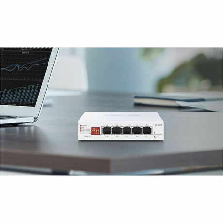 Asus QG-U1050 Ethernet Switch