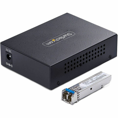 StarTech.com Gigabit Ethernet Copper-to-Fiber Media Converter, SM LC, 40km, 10/100/1000 Mbps, RJ45 to LC, 9K Jumbo Frames, TAA Compliant